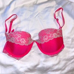 Victoria’s Secret bra 32D